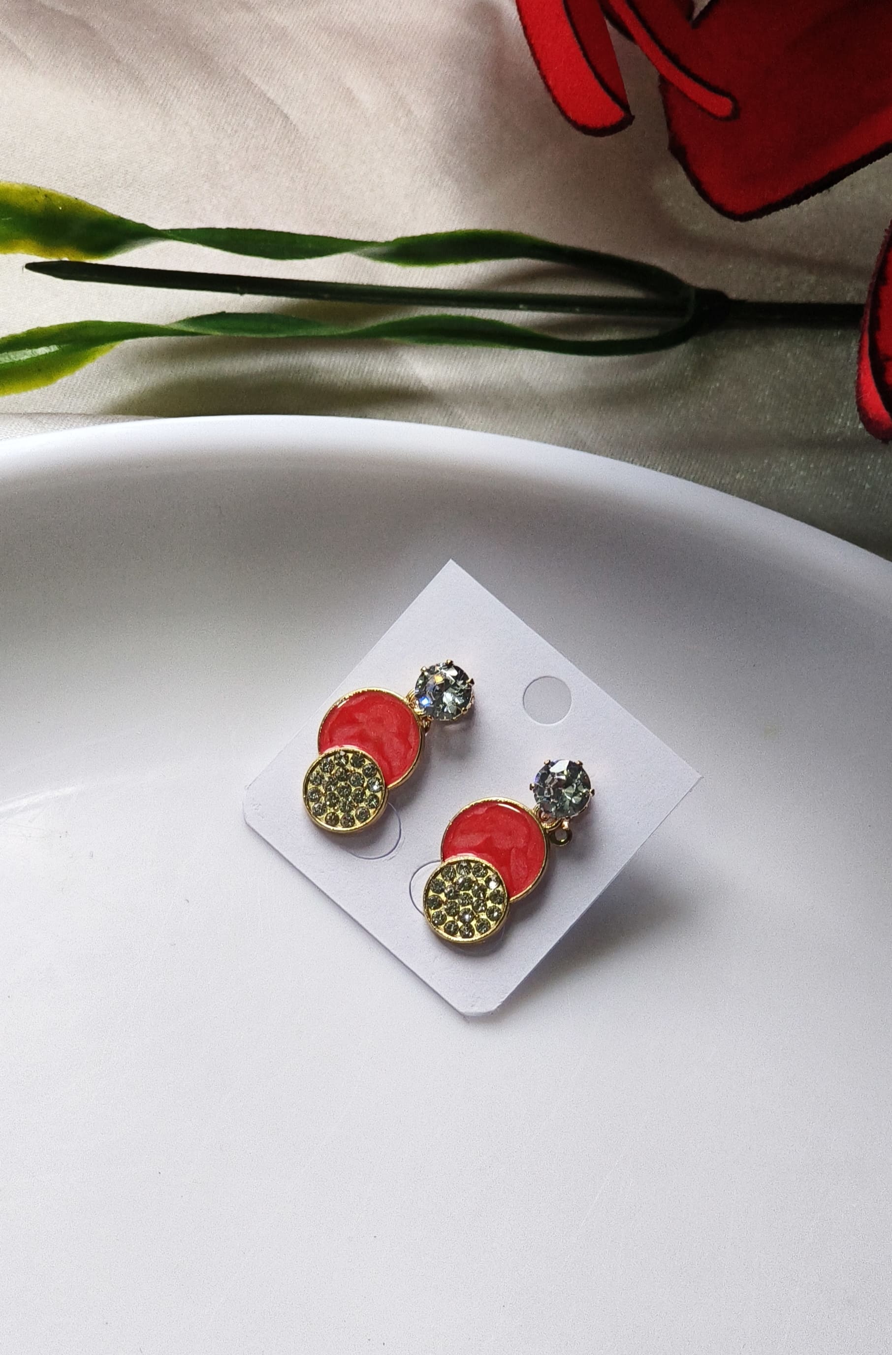 Round shape earring