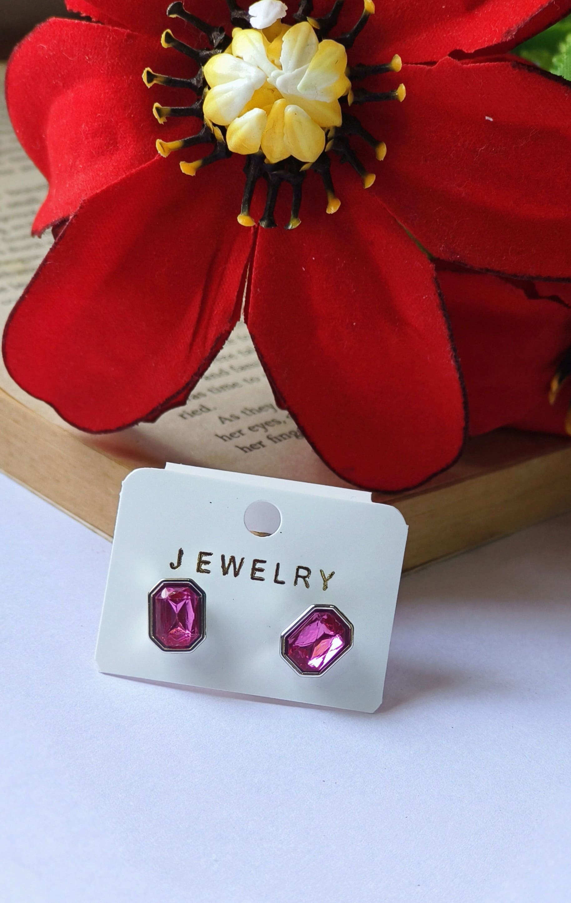 Drop stone stud earring