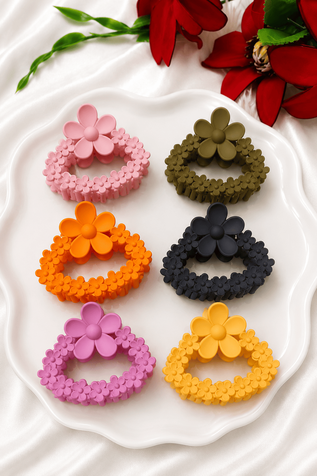 Heart shape mini flowers pattern