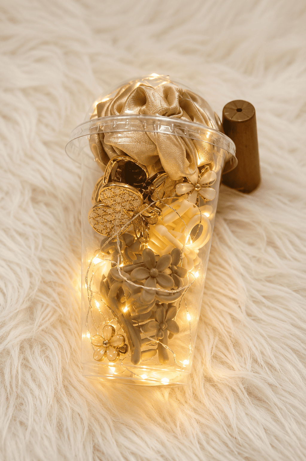 Cup hamper