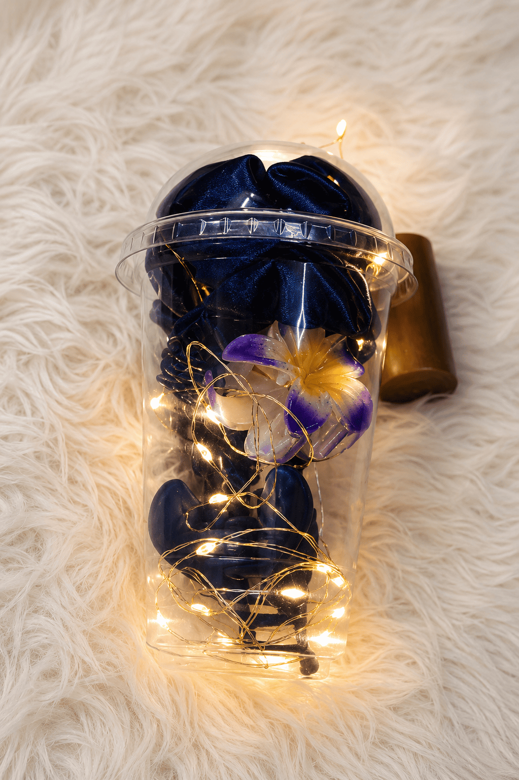 Cup hamper
